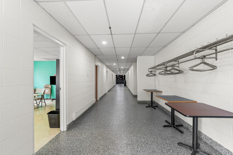 More Photos Of 6202 Dupont St, Flint Religious Facility For Sale