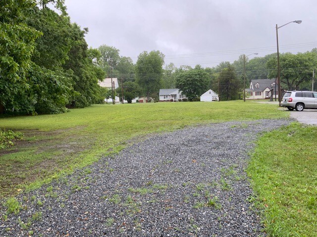 More Photos Of 15268 Kings, Montross Light Distribution For Sale