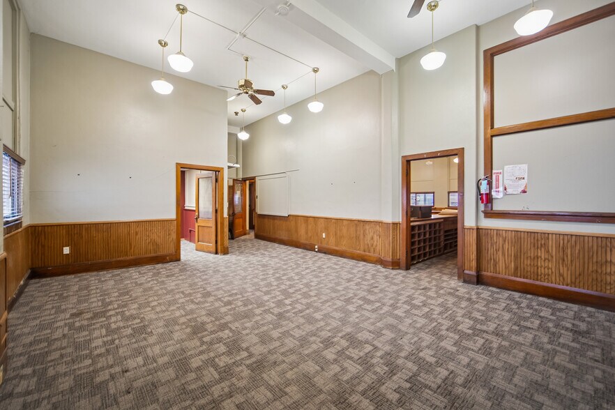 More Photos Of 200 1st Ave E, Newton Office For Sale