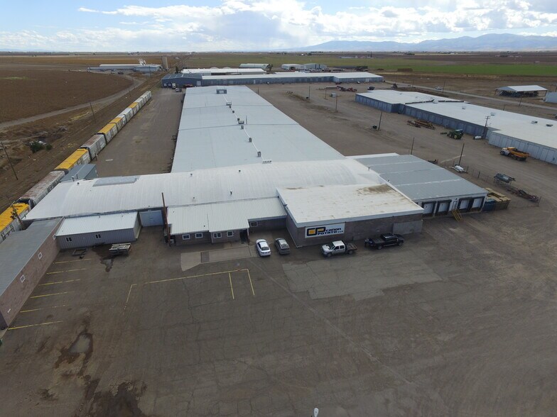 More Photos Of 1016 E State Highway 112, Center Industrial For Sale