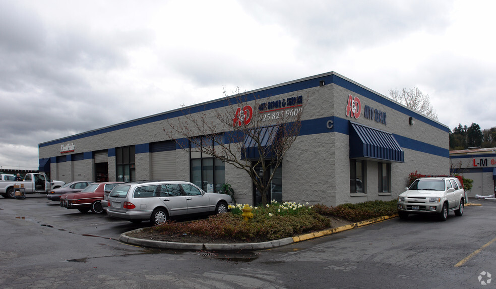 Primary Photo Of 13209 NE 126th Pl, Kirkland Manufacturing For Lease