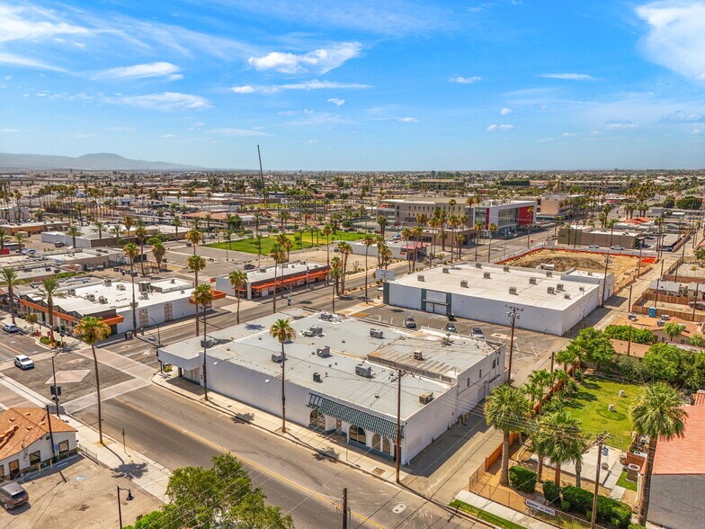More Photos Of 45151 Oasis St, Indio Freestanding For Lease