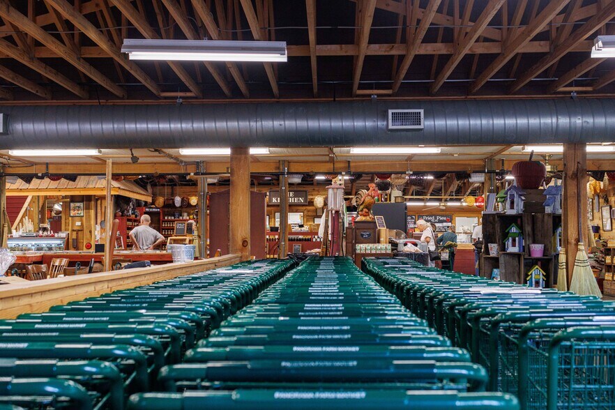 More Photos Of 63 Talona Spur Rd, Ellijay Freestanding For Sale