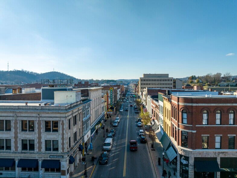 More Photos Of 425 State St, Bristol Bank For Lease