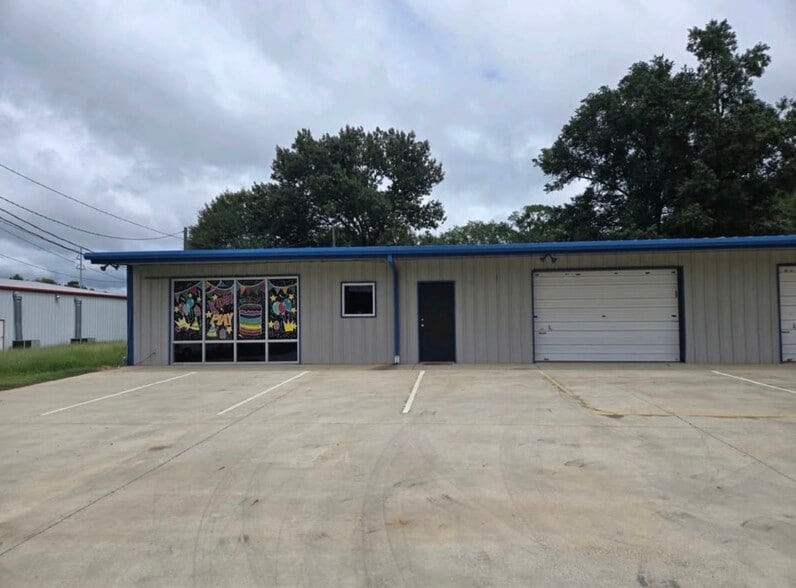Primary Photo Of 6705 E US Highway 80, Longview Storefront For Lease