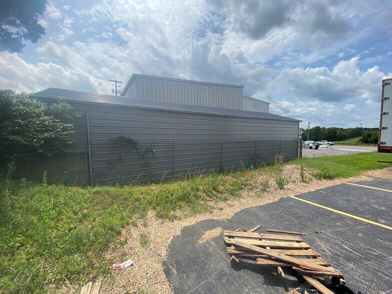 More Photos Of 2714 Russellville Rd, Bowling Green Flex For Sale