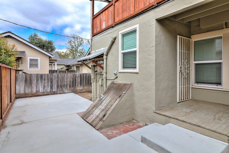 More Photos Of 66 3rd St, Gilroy Apartments For Sale