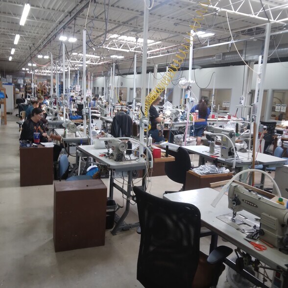 More Photos Of 901 E Highway 82, Nocona Manufacturing For Sale
