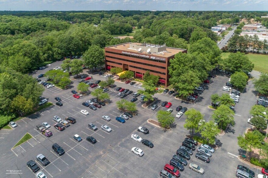 Primary Photo Of 2809 Emerywood Pky, Richmond Office For Lease