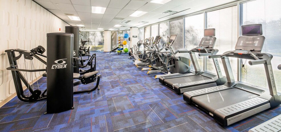 More Photos Of 9800 Richmond Ave, Houston Office For Lease
