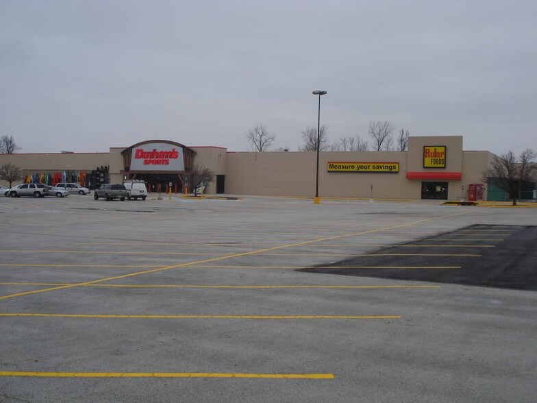 More Photos Of 1921-1955 Havemann Rd, Celina Freestanding For Lease