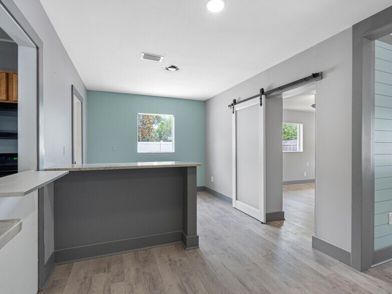 More Photos Of , Tampa Office For Sale