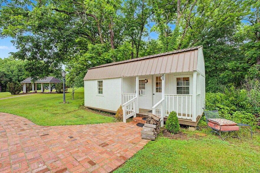 More Photos Of 118 Hwy 309 S, Byhalia Lodge Meeting Hall For Sale