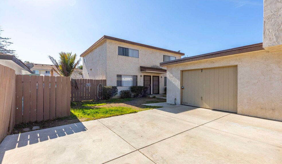 More Photos Of 1150 11th St, Imperial Beach Apartments For Sale