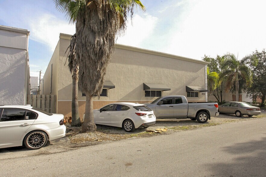 More Photos Of 1011 NW 51st St, Fort Lauderdale Unknown For Lease