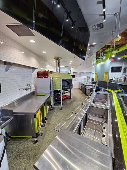 More Photos Of S 48th St @ Broadway Rd, Phoenix Unknown For Lease