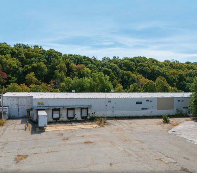 Primary Photo Of 99 Green St, Clinton Warehouse For Lease