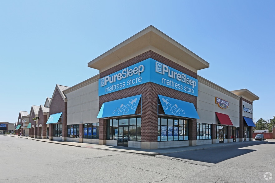 Primary Photo Of 44801-44975 Hayes Rd, Sterling Heights General Retail For Lease