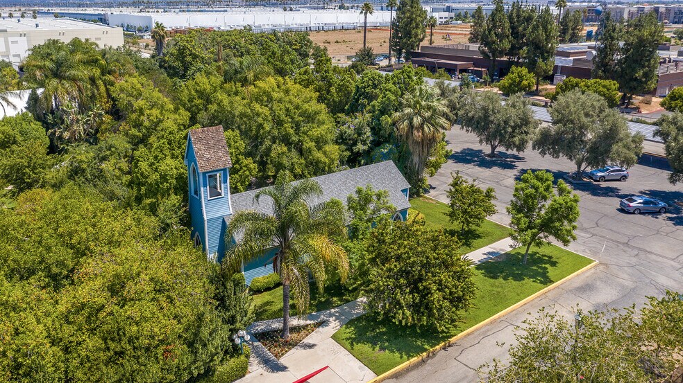 More Photos Of 2064 Orange Tree Ln, Redlands Lodge Meeting Hall For Sale