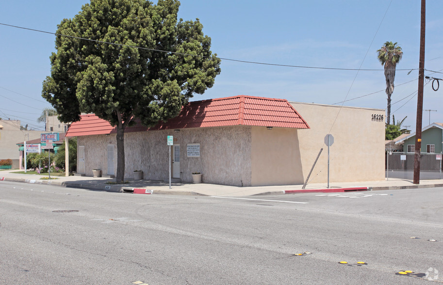 Primary Photo Of 16220-16226 Clark Ave, Bellflower Medical For Sale