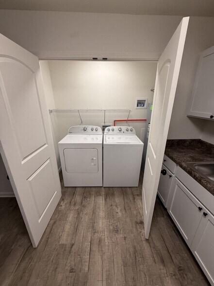 More Photos Of 220 Morningside Dr, Benton Apartments For Sale
