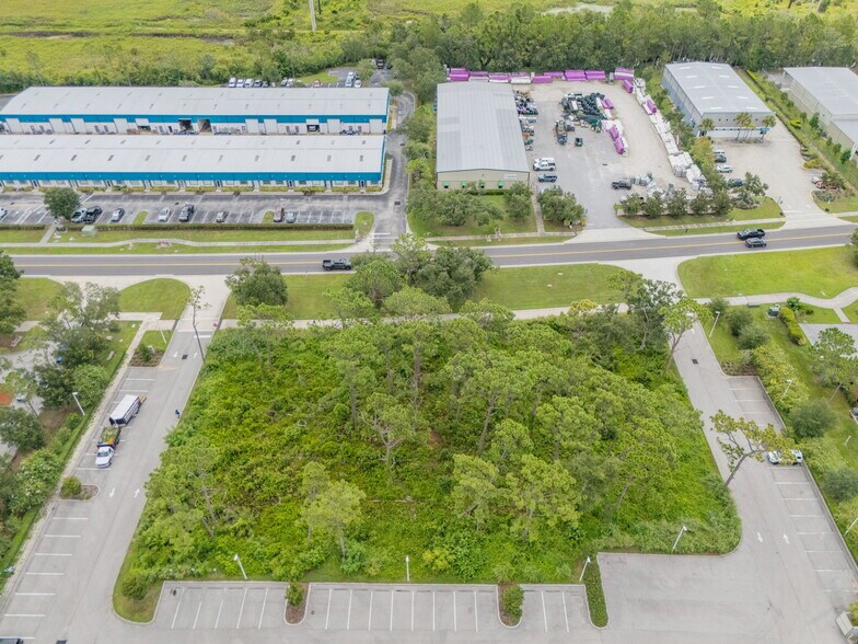 More Photos Of 5110 Lena Rd, Bradenton Office For Sale