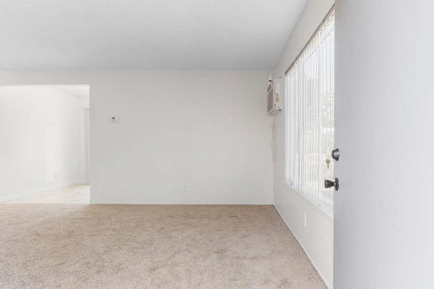 More Photos Of 7656 23rd St, Sacramento Multifamily For Sale