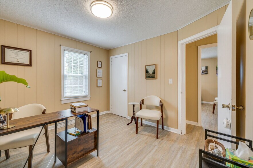 More Photos Of 1119 N Main Ave, Erwin Medical For Sale
