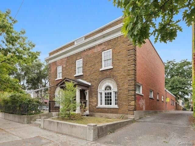 Primary Photo Of 69 Rue Laurier, Gatineau Restaurant For Lease