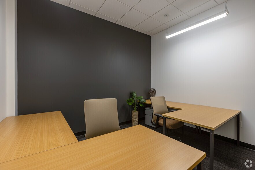 More Photos Of 700 S Rosemary Ave, West Palm Beach Coworking Space