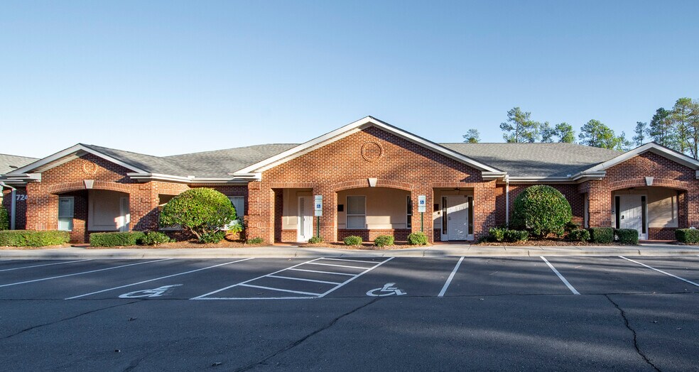 More Photos Of 7245 Pineville-Matthews Rd, Charlotte Office For Sale
