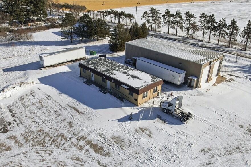 More Photos Of 5500 Prairie Dr, Plover Flex For Sale