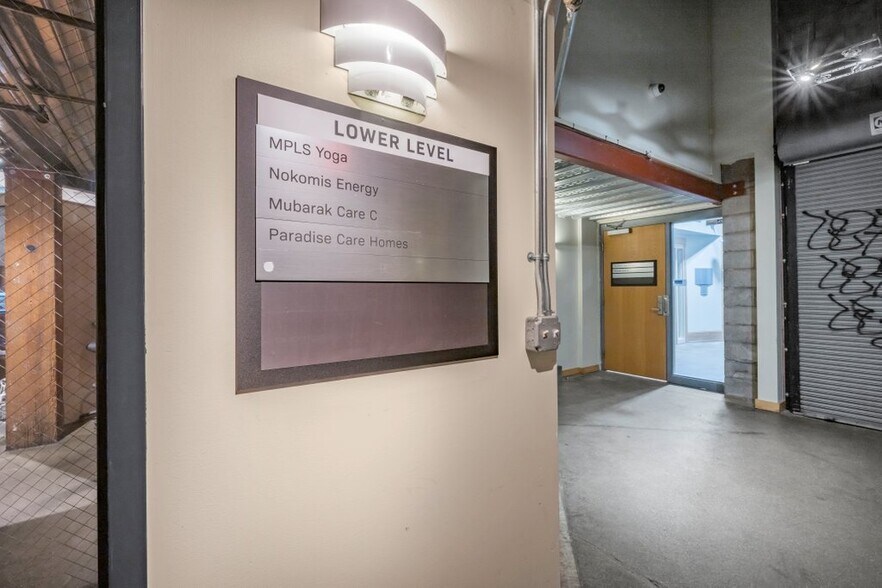 More Photos Of 2836 Lyndale Ave S, Minneapolis Office For Lease
