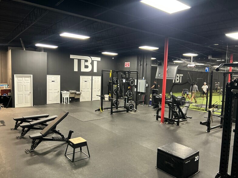 More Photos Of 1021-1051 N State Road 7, Margate Freestanding For Lease