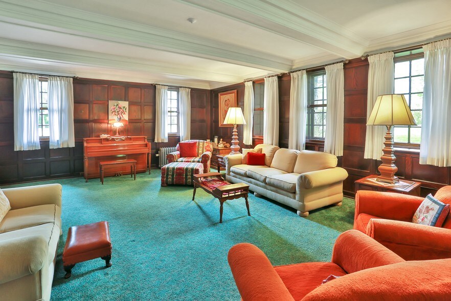 More Photos Of 150 Sister Servants Ln, Sloatsburg Lodge Meeting Hall For Sale