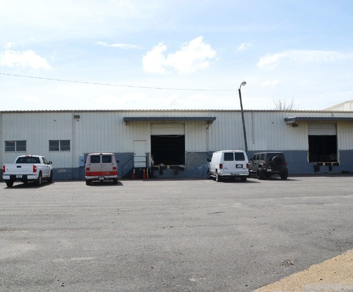 More Photos Of 3634 Village Ave, Norfolk Warehouse For Lease