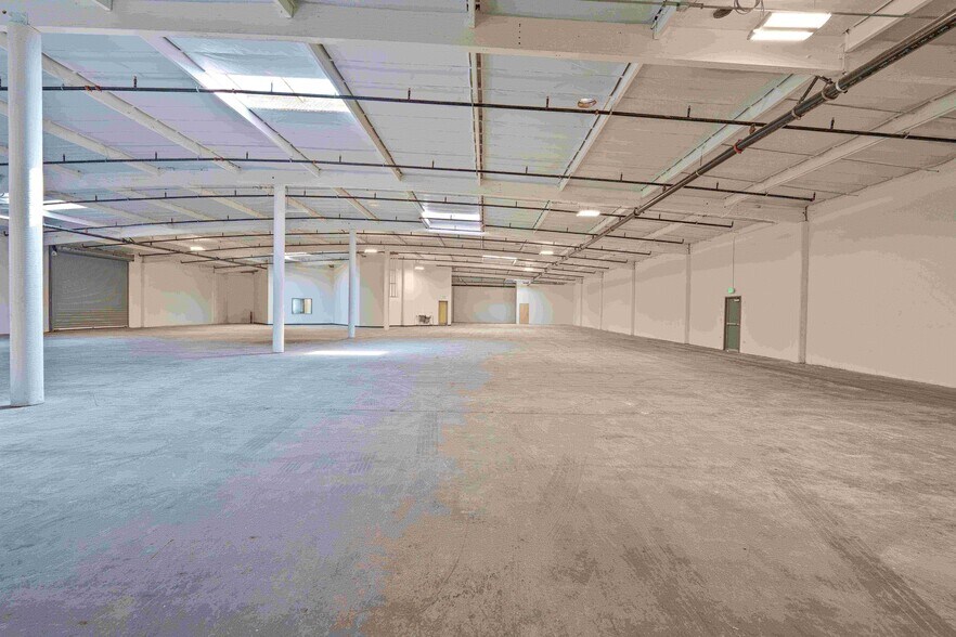 More Photos Of 922-926 S Lyon St, Santa Ana Unknown For Lease