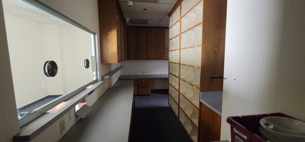 More Photos Of 999 N Tustin Ave, Santa Ana Medical For Sale