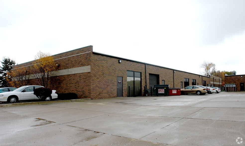 More Photos Of 1549 Boettler Rd, Uniontown Office For Lease