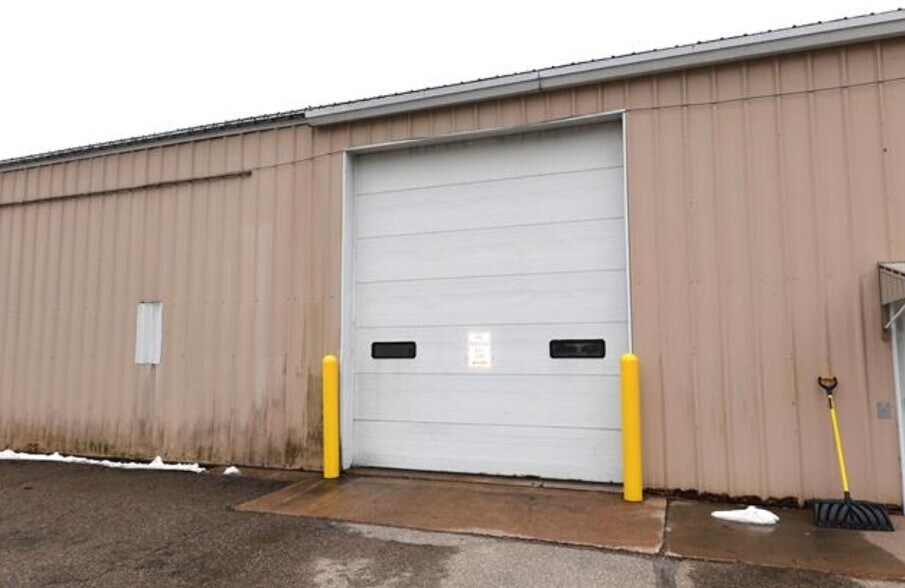 More Photos Of 1626 W Pearl St, Stevens Point Industrial For Sale