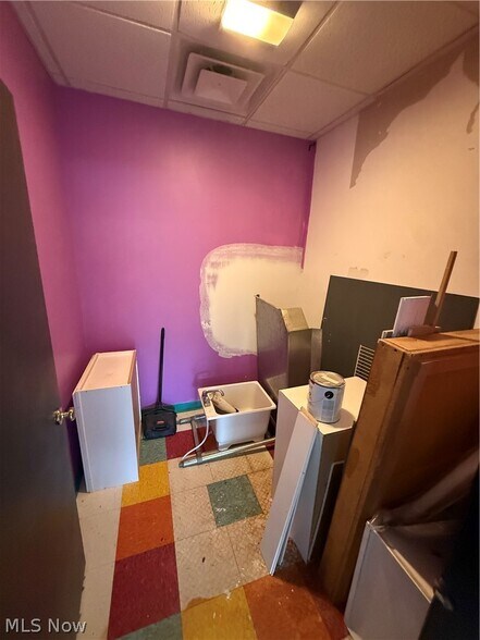 More Photos Of 1420 Commerce St, Wellsburg Office For Lease
