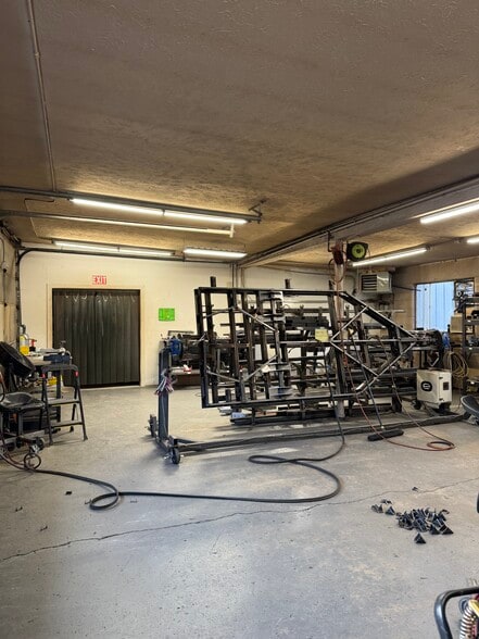 More Photos Of 627 S Main St, Coalville Auto Dealership For Sale