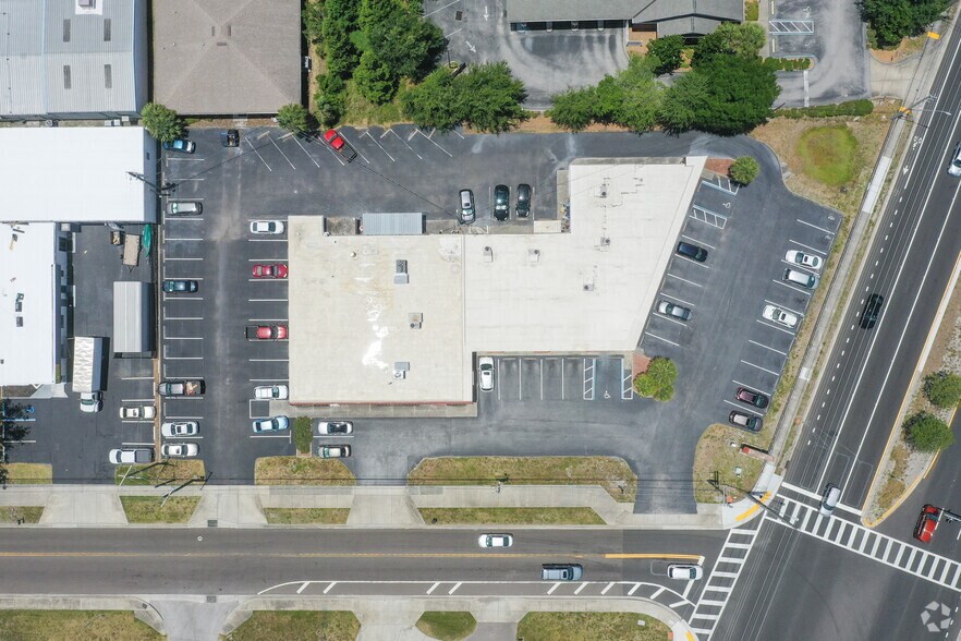 More Photos Of 3906 Tampa Rd, Oldsmar Medical For Lease