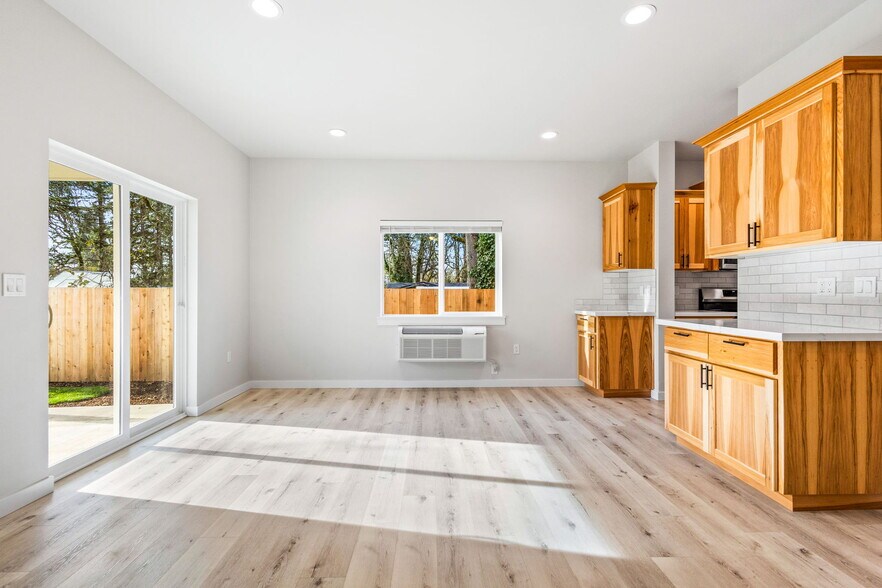 More Photos Of 3619 Green River Rd, Sweet Home Multifamily For Sale