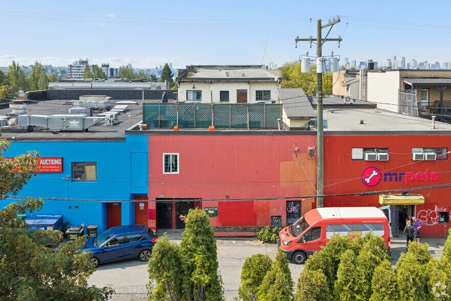 More Photos Of 1714-1718 Commercial Dr, Vancouver Storefront Retail Residential For Lease