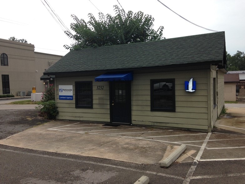 More Photos Of 3242-3258 Cahaba Heights Rd, Birmingham Unknown For Lease
