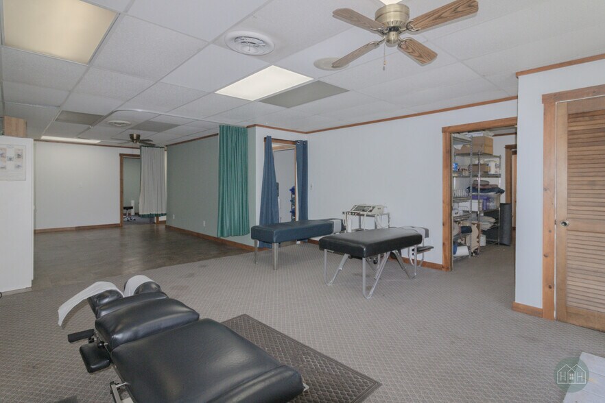 More Photos Of 3720 Wilbarger St, Vernon Flex For Sale