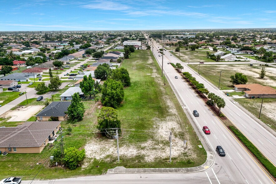 More Photos Of 1800 SW Santa Barbara Pl, Cape Coral Land For Sale