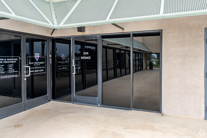 More Photos Of 1525 Superior Ave, Newport Beach Medical For Lease