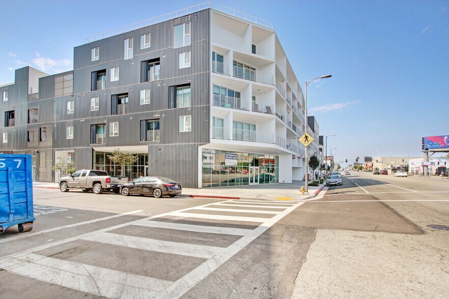 More Photos Of 1515 Granville Ave, Los Angeles Dormitory For Lease